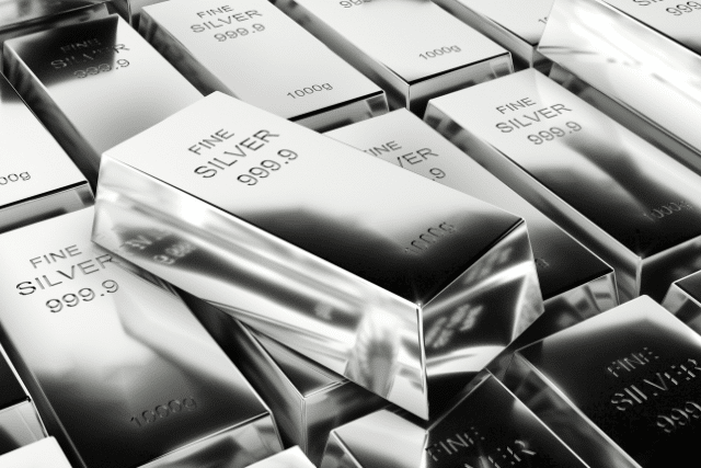 Cómo invertir en ETF de plata con fondos cotizados