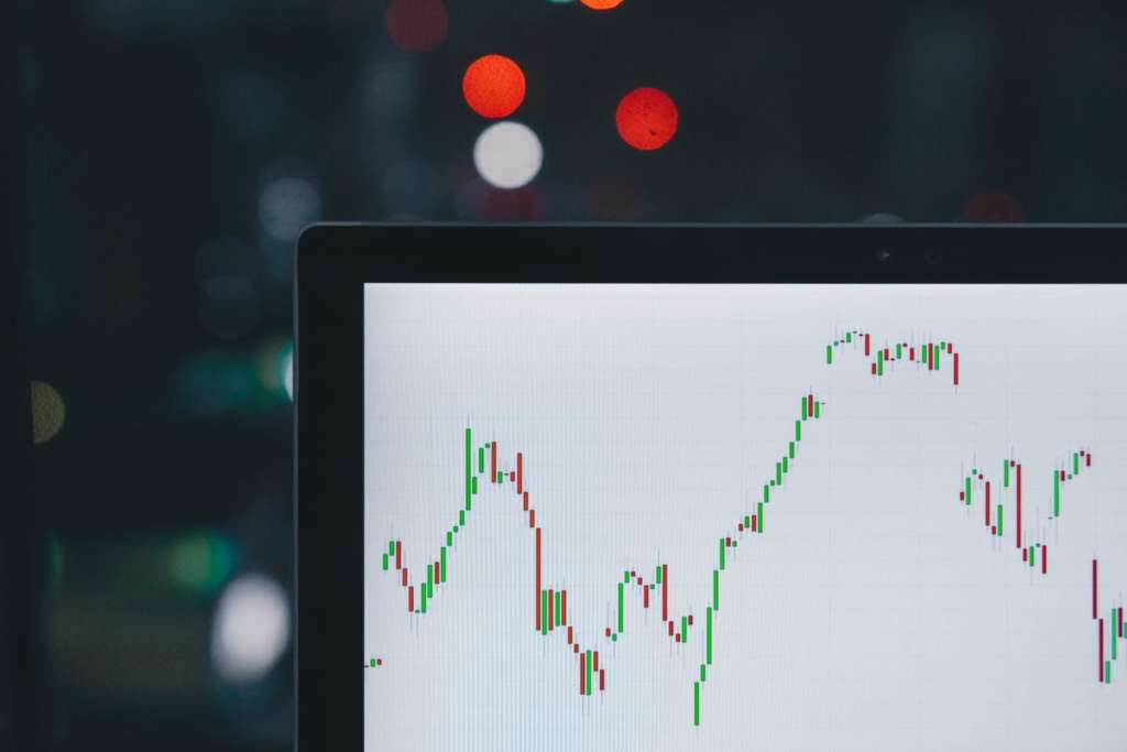 Cómo se gana dinero en los mercados financieros