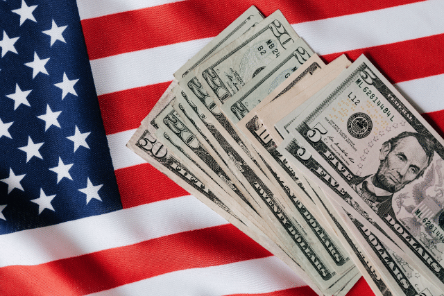 ¿Por qué los inversores europeos no pueden comprar ETFs estadounidenses?
